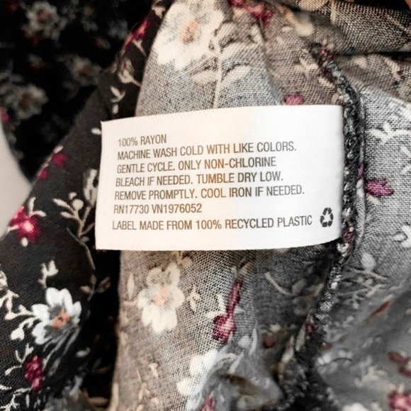 Xhilaration Tie-Front Floral Romper NWT Sz M - Picture 13 of 13
